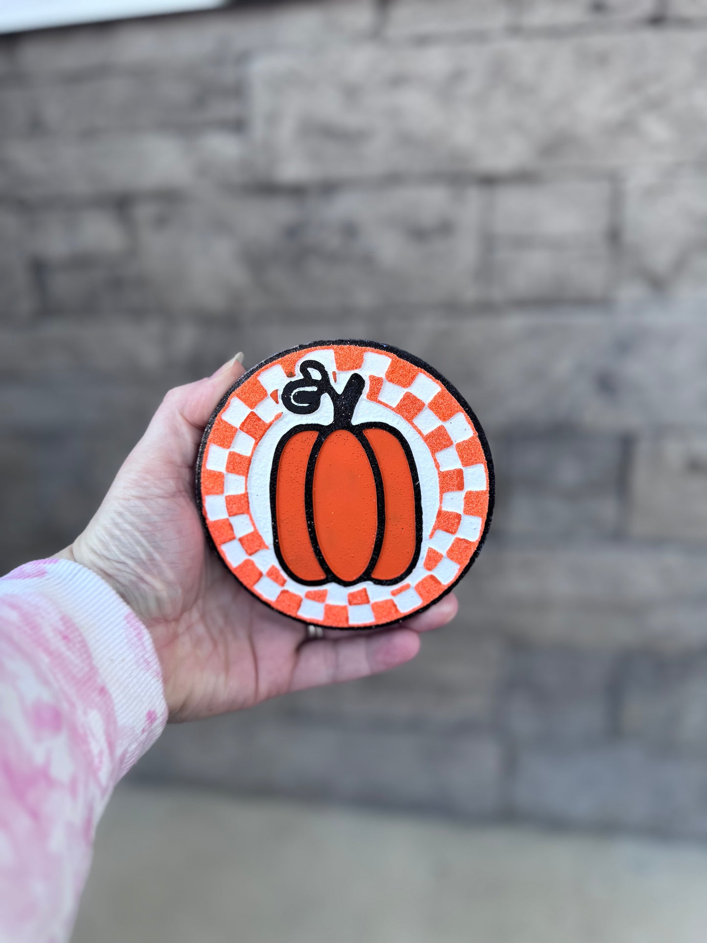 Checkered Pumpkin Round